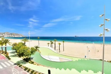 아파트 Ms Luxury First Line Beach